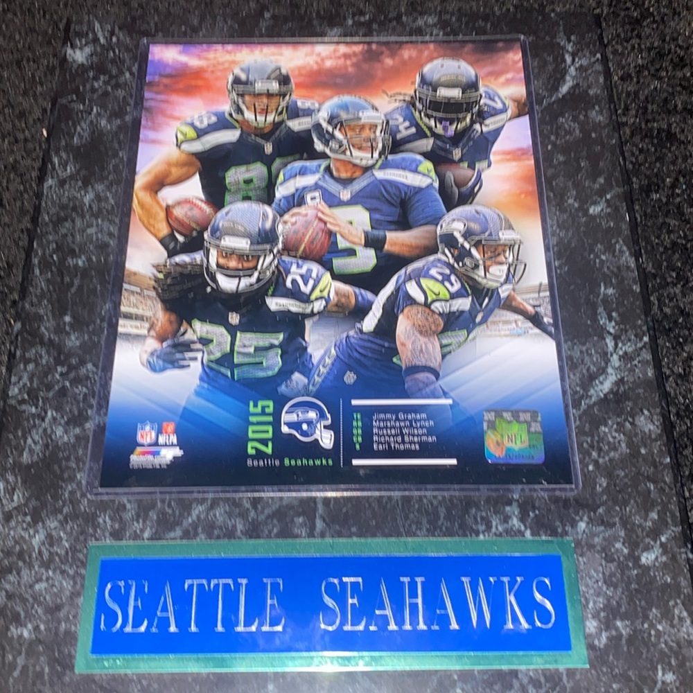 Very nice 2015 Seahawks sports memorabilia plaque. NFL branded